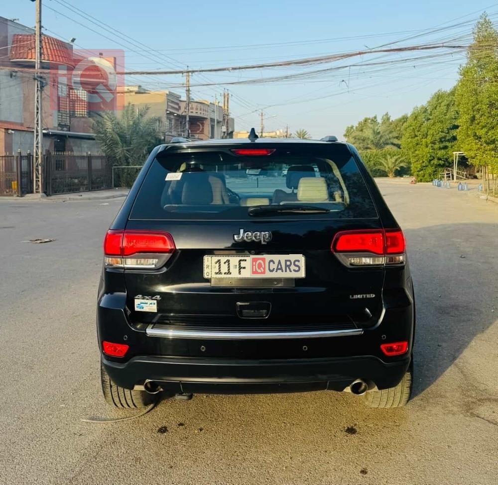 جیپ گراند شیرۆکی